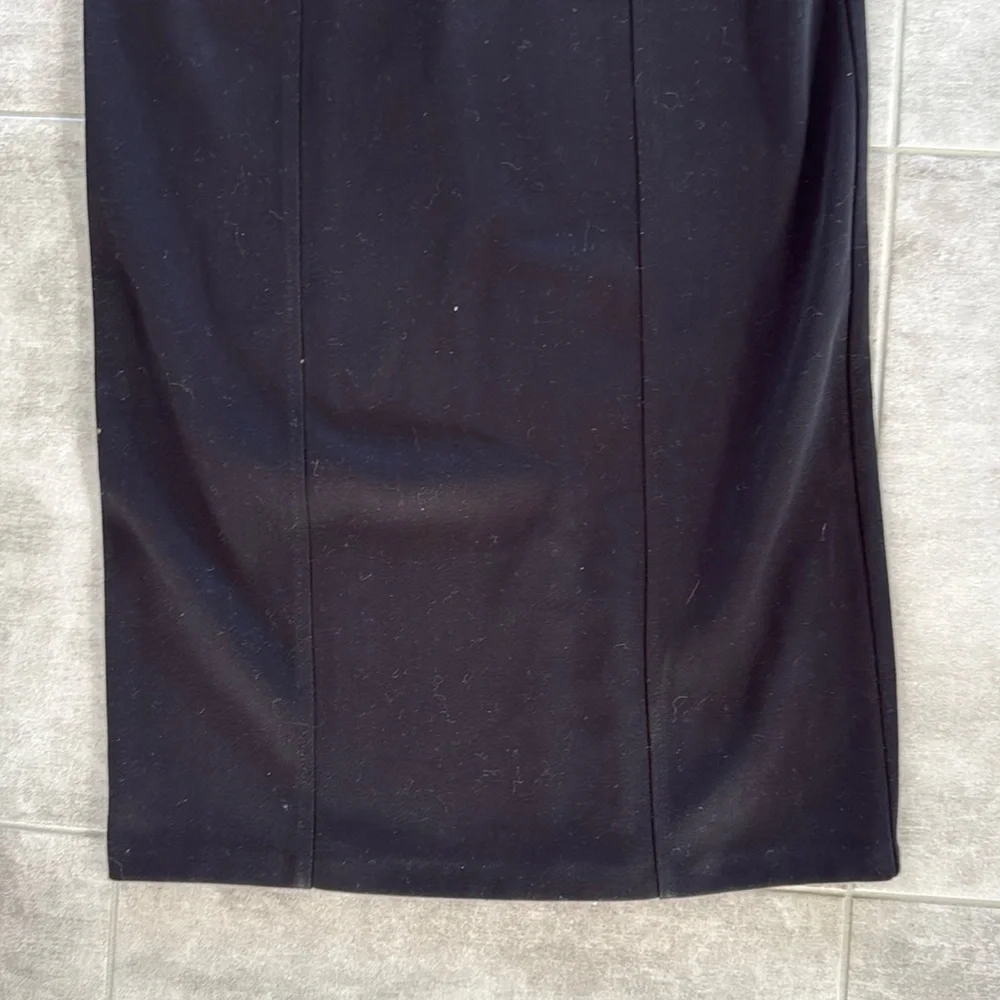 Vintage Old Navy Clothing Co. Women's Black Polyester/Rayon Pencil Skirt - 10 - Picture 3 of 10